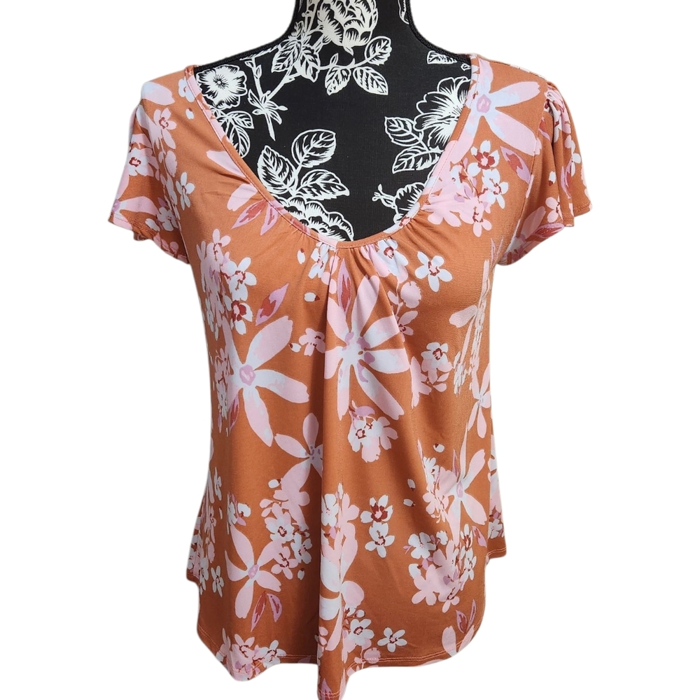 Gilli V-Neck Floral Orange and Pink Top